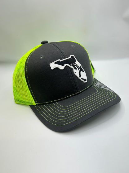 Florida State Flag Black and White PVC Patch Kamel 815 Snapback Mesh Trucker Cap Slight Curve Hat Structured Mesh Back Adjustable Baseball Cap