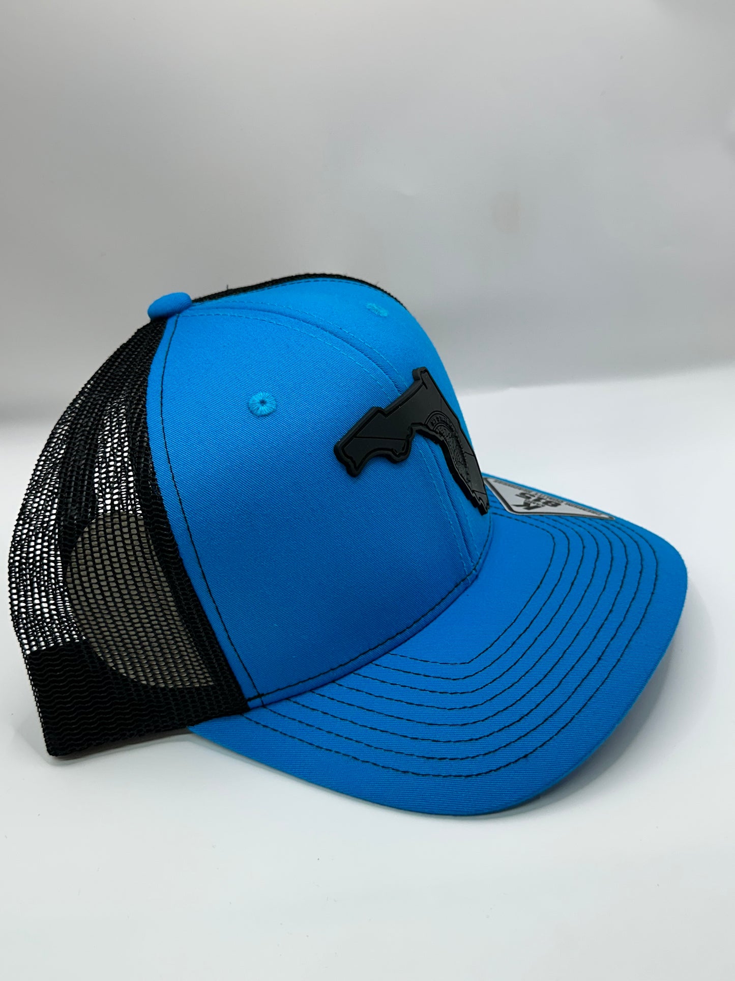 Florida State Flag Black PVC Patch Kamel 815 Snapback Mesh Trucker Cap Slight Curve Hat Structured Mesh Back Adjustable Baseball Hat