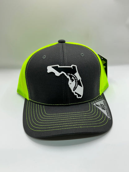 Florida State Flag Black and White PVC Patch Kamel 815 Snapback Mesh Trucker Cap Slight Curve Hat Structured Mesh Back Adjustable Baseball Cap