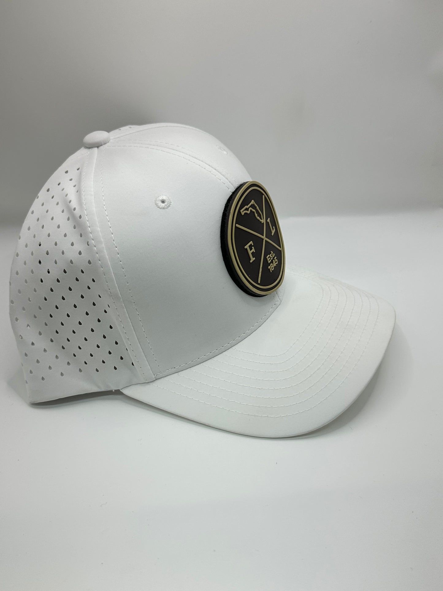 Florida Removable Circle PVC Patch Kamel 815 Snapback Mesh Trucker Cap Slight Curve Hat Structured Mesh Back Adjustable Baseball Hat